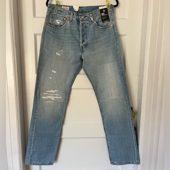 LEVI'S® PRIDE 501® '93 STRAIGHT FIT JEANS - Picture 6 of 9